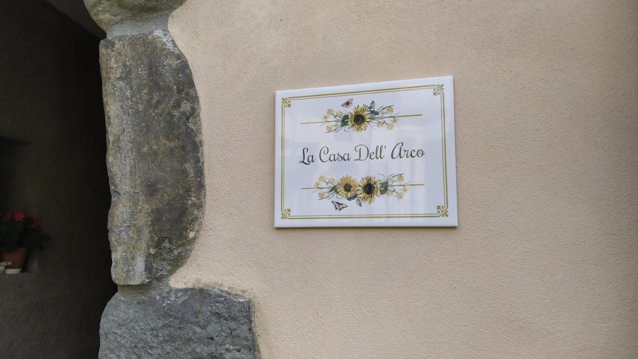 CarascoLa Casa Dell'Arcoアパートメント エクステリア 写真