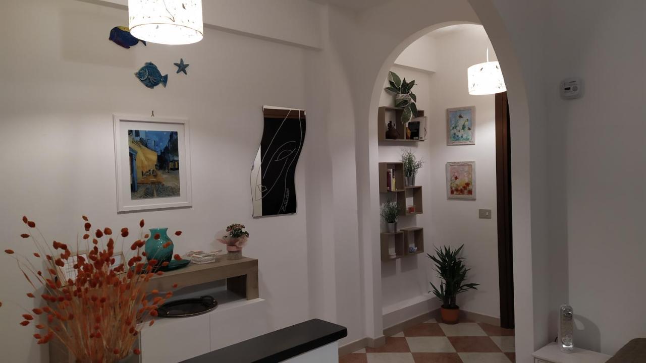 CarascoLa Casa Dell'Arcoアパートメント エクステリア 写真