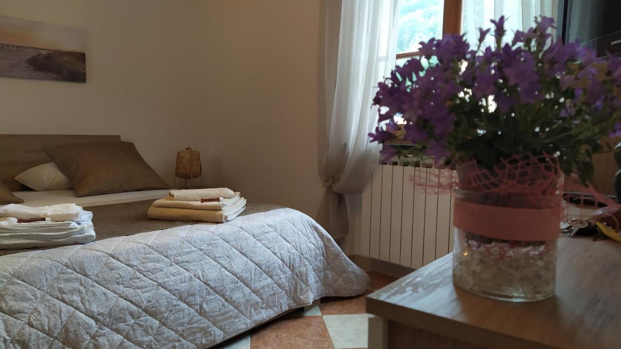 CarascoLa Casa Dell'Arcoアパートメント エクステリア 写真