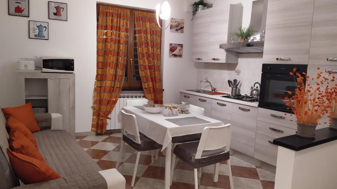 CarascoLa Casa Dell'Arcoアパートメント エクステリア 写真